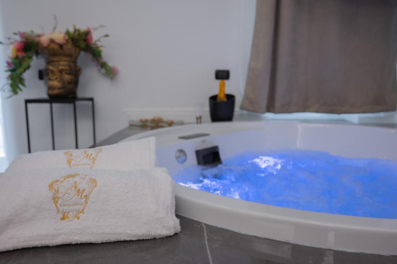 פומפיי Nm Luxury Suites מראה חיצוני תמונה