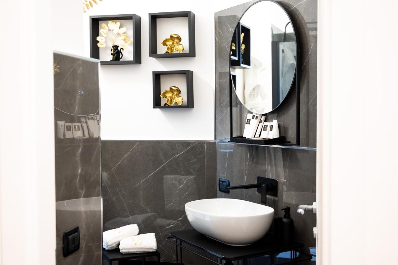 פומפיי Nm Luxury Suites מראה חיצוני תמונה